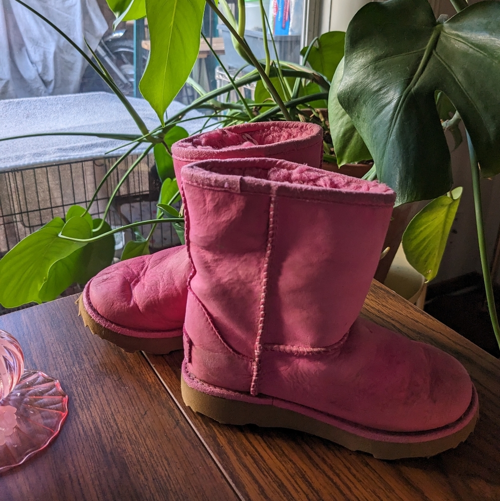 Pink UGGs - Picture 3 of 4